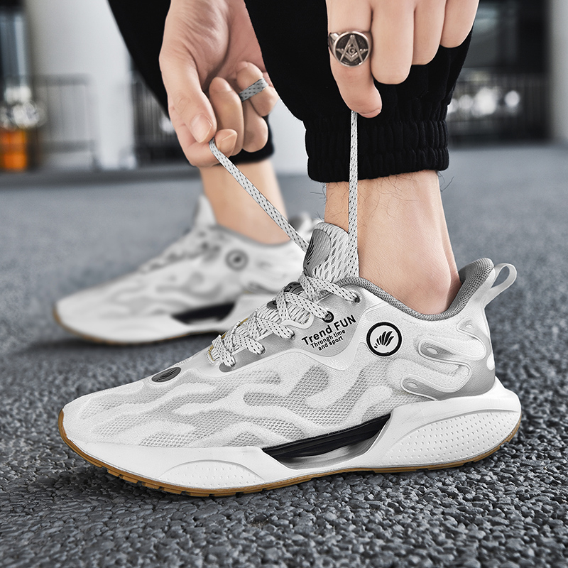 Sepatu-untuk-Pria-Sneakers-2022-Musim-Panas-Fashion-Gaya-Jalan-Tinggi-Pria-Ringan-Elastis-Pelatih-Olahraga-4
